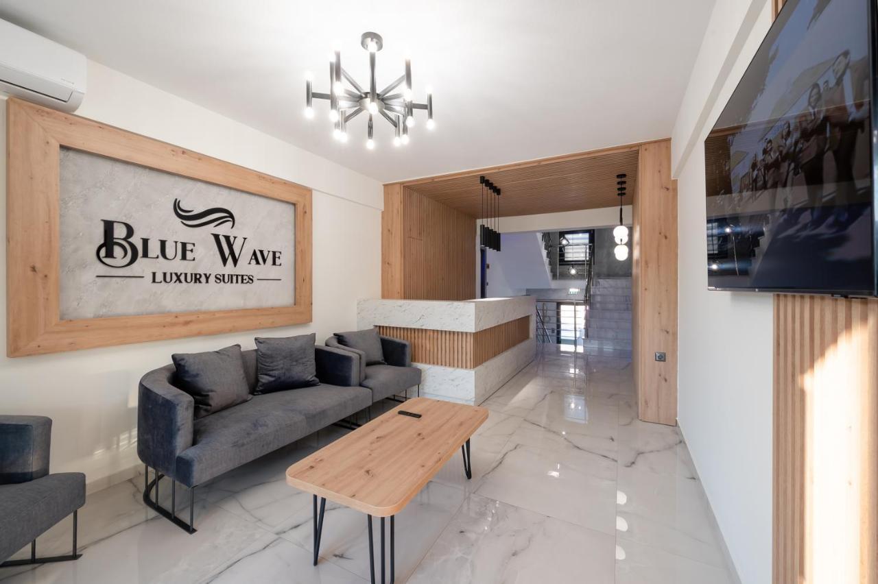 Blue Wave Luxury Suites Nea Iraklitsa Εξωτερικό φωτογραφία
