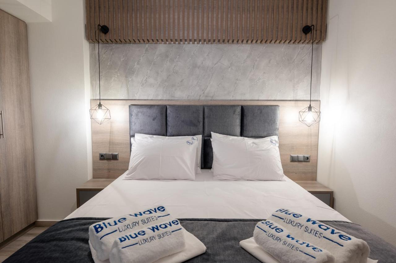 Blue Wave Luxury Suites Nea Iraklitsa Εξωτερικό φωτογραφία