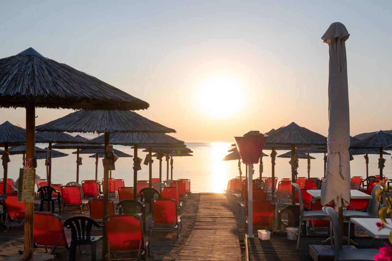 Blue Wave Luxury Suites Nea Iraklitsa Εξωτερικό φωτογραφία