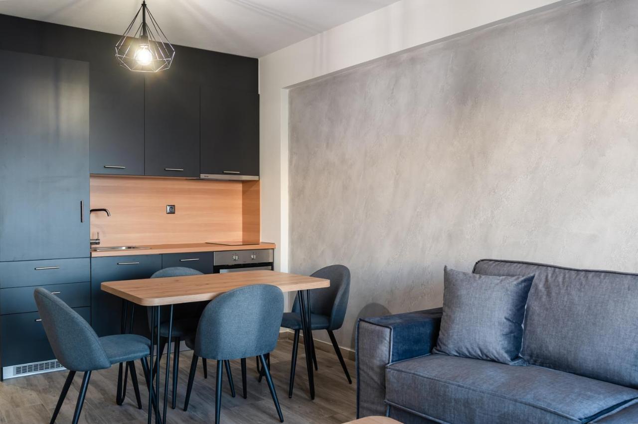 Blue Wave Luxury Suites Nea Iraklitsa Εξωτερικό φωτογραφία