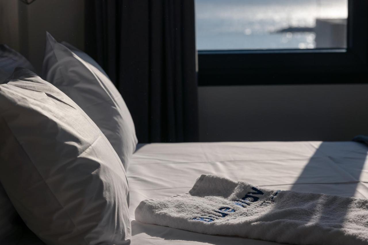 Blue Wave Luxury Suites Nea Iraklitsa Εξωτερικό φωτογραφία
